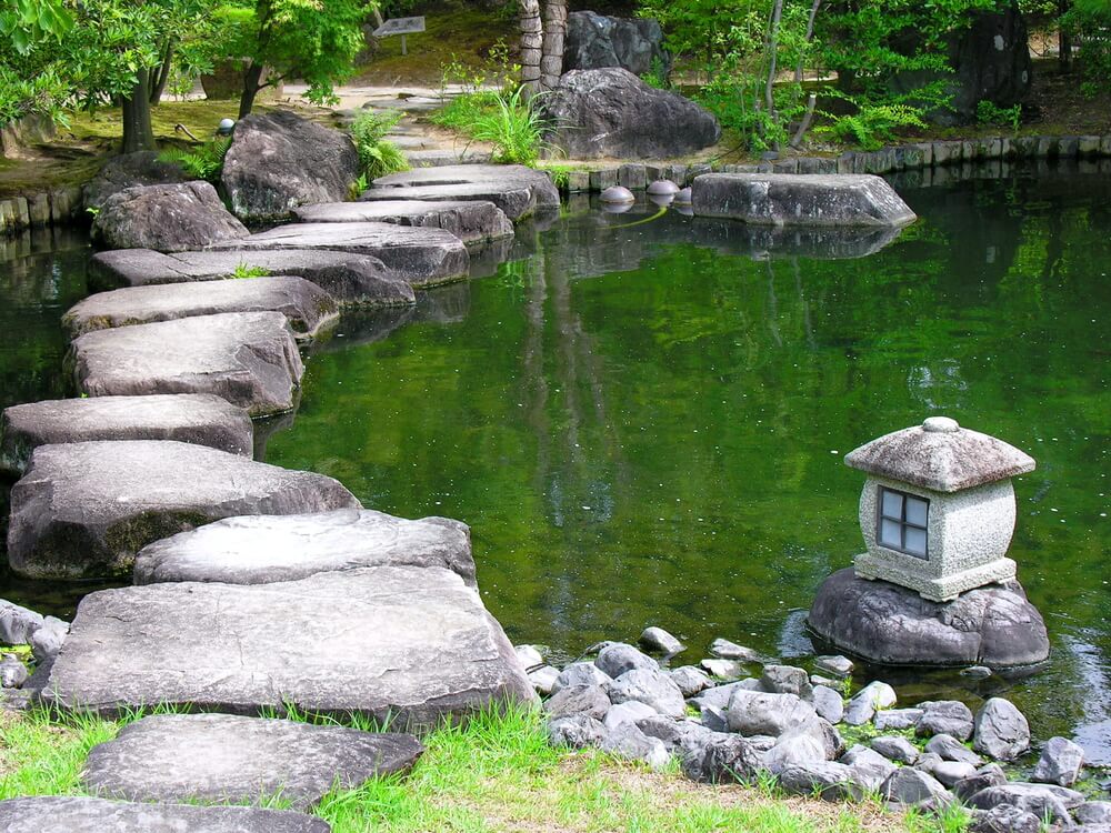 4 ý tưởng thiết kế lối đi bằng đá trong sân vườn